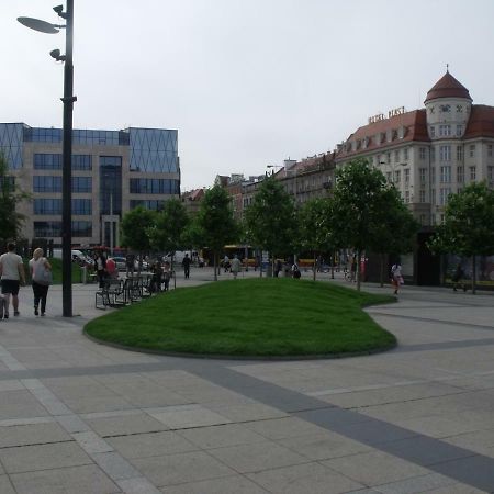 Corner Apartament Pilsudskiego - 5 Min Od Dworca Glownego - Main Railway Station Wroclaw Dış mekan fotoğraf