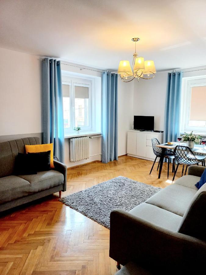 Corner Apartament Pilsudskiego - 5 Min Od Dworca Glownego - Main Railway Station Wroclaw Dış mekan fotoğraf